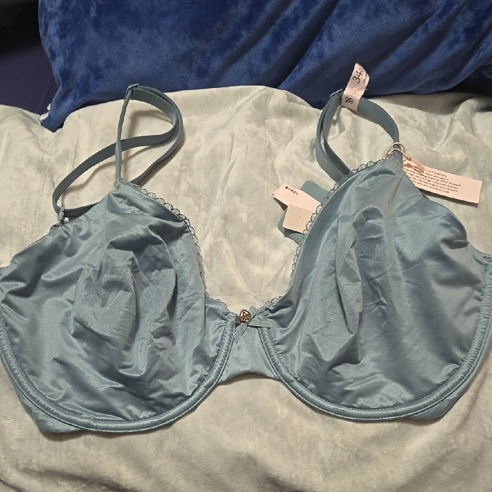 Victoria's Secret Invisible Lift Unlined Demi bra 34G NWT